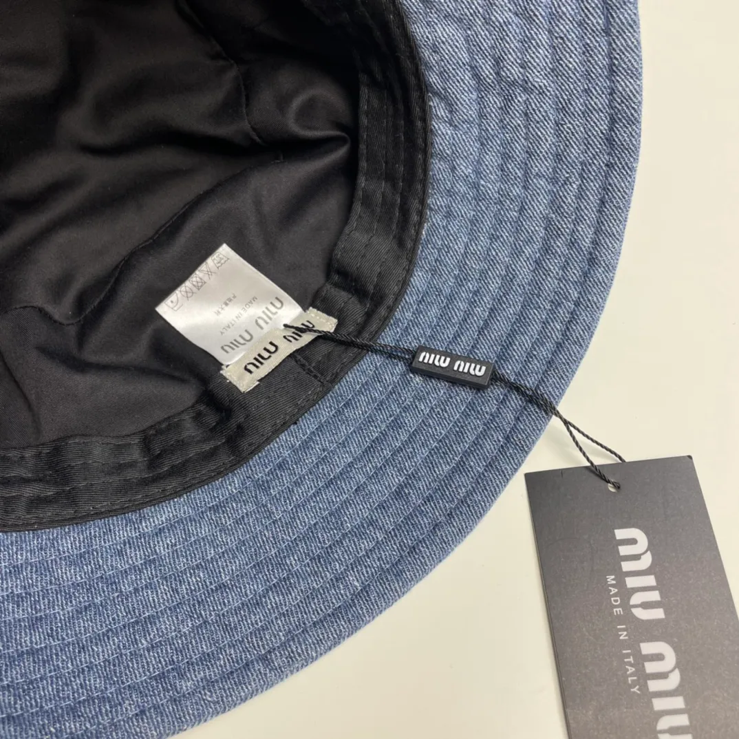 P86💛 Comes with dust bag. [Miumiu Miumiu] New denim order style bucket hat, big brand style is super easy to match, hurry up and get it!