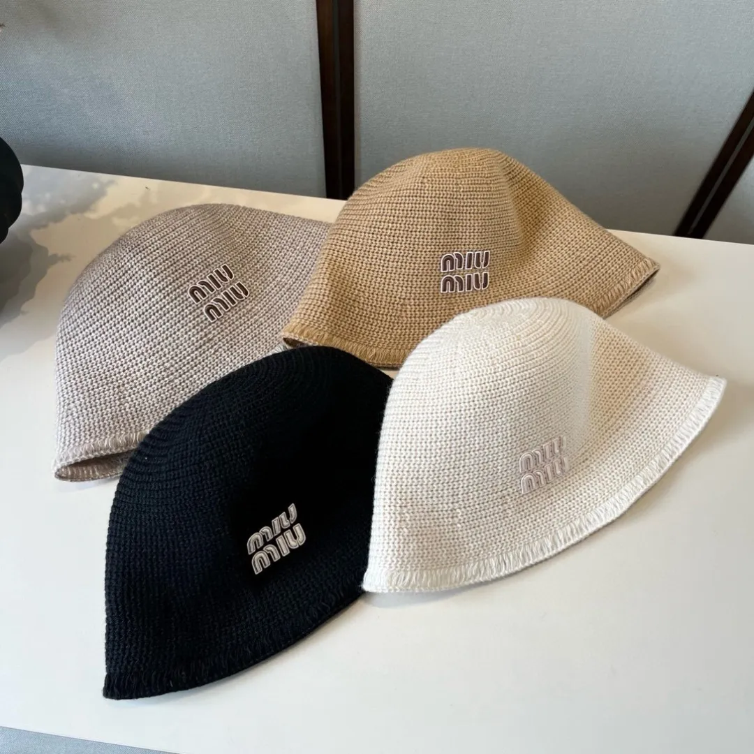 💰90¥ miumiu new fisherman hat, head circumference 57cm