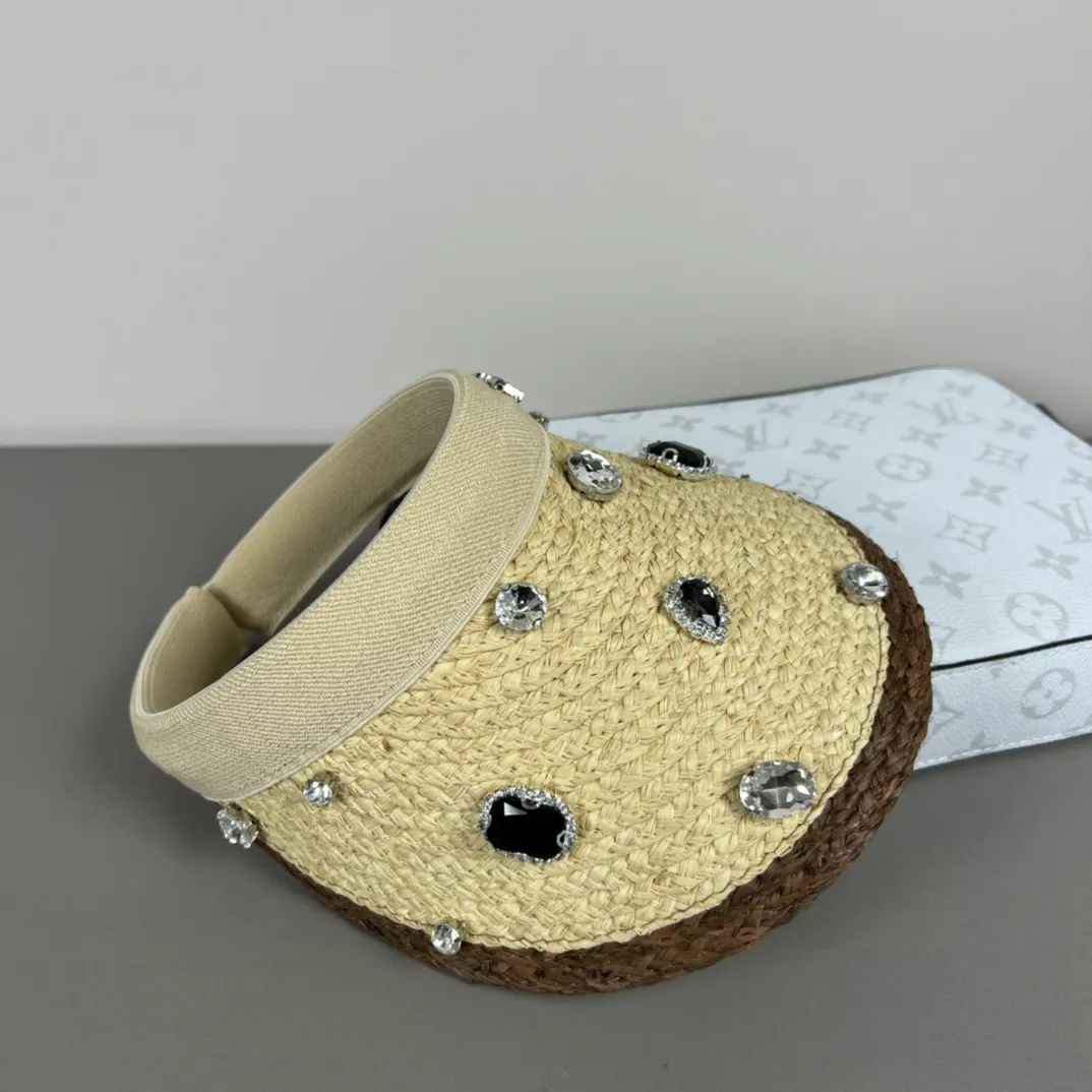 P76 comes with dust bag, miumiu high-end item 👍Sports and leisure empty top hat 🎩 The latest popular version of baseball cap 🌟 🎉 The shape of the hat is awesome 👍 Unisex couple style, a must-have artifact for travel [naughty]