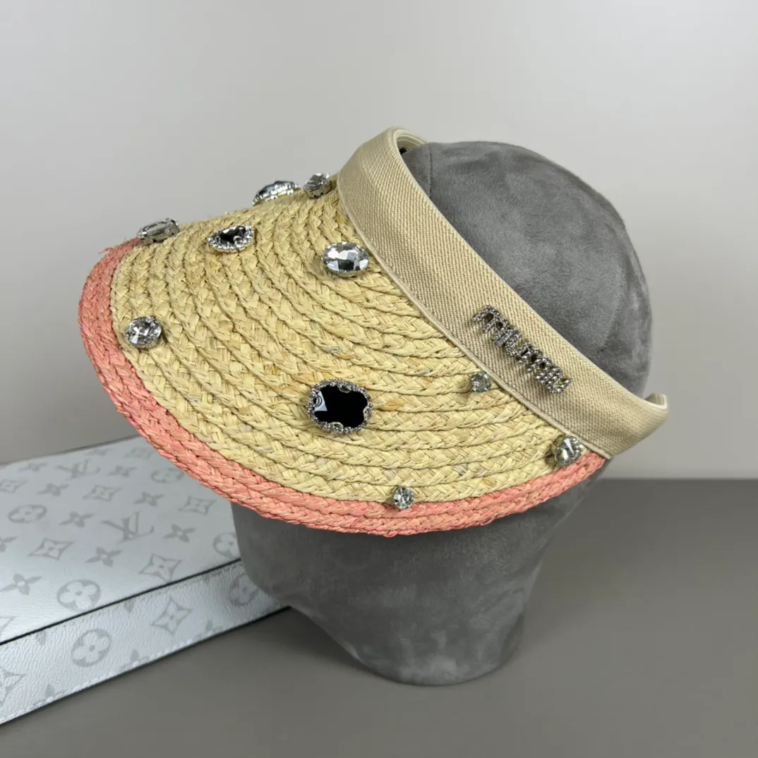 P76 comes with dust bag, miumiu high-end item 👍Sports and leisure empty top hat 🎩 The latest popular version of baseball cap 🌟 🎉 The shape of the hat is awesome 👍 Unisex couple style, a must-have artifact for travel [naughty]