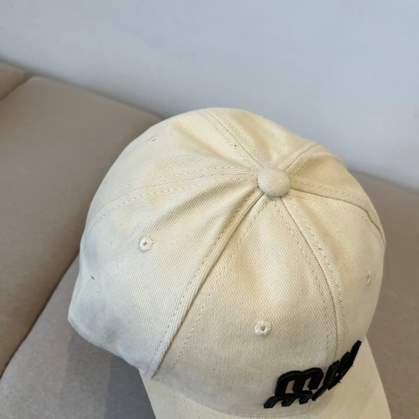 P70 miumiu original spring and summer new baseball cap, authentic mold-making and custom-made, the original workmanship is meticulous and the quality is superb!