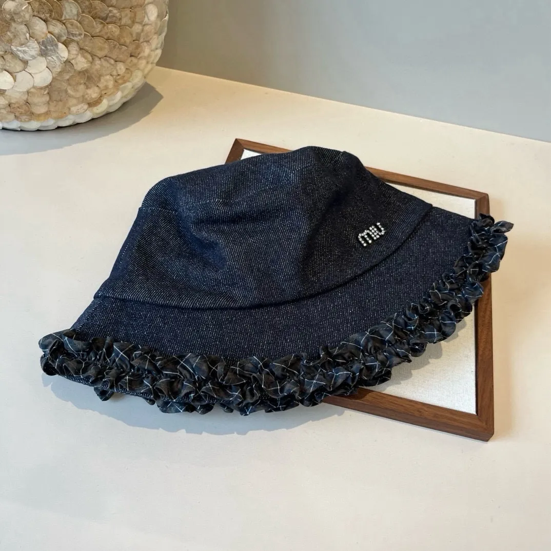 💰100¥ miumiu new denim fisherman hat, head circumference 57cm