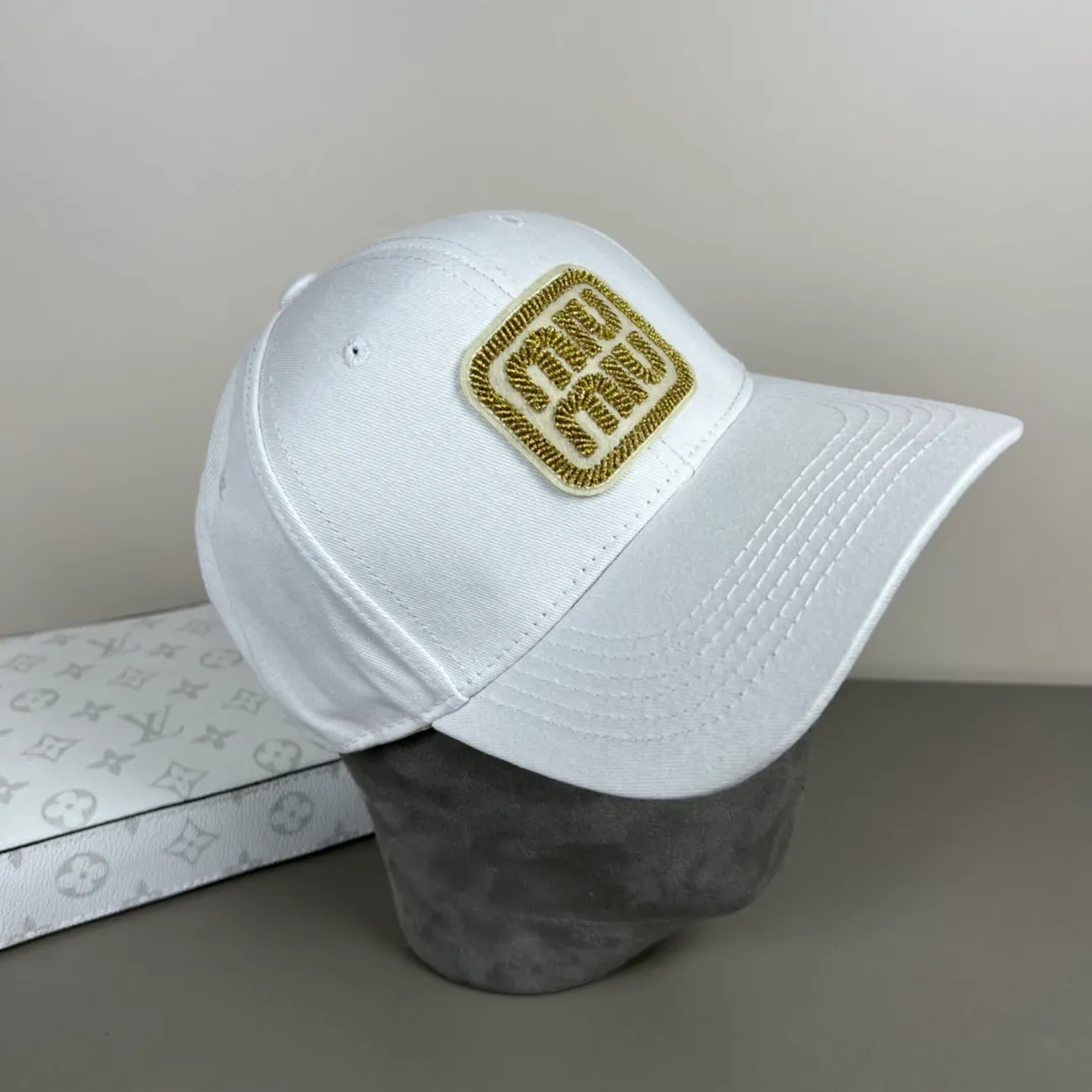 46💰Miumiu (recommended by Xiaohongshu’s popular model) original spring and summer new baseball cap, authentic mold-making and customization, the original workmanship is meticulous and the quality is superb!