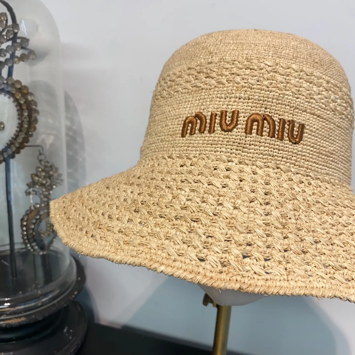 2⃣️5⃣️New ꫛꫀꪝ ❥—— ✨Imported raffia crochet straw hat ⚜️miumiu embroidery counter style versatile fashion style 🤩natural color