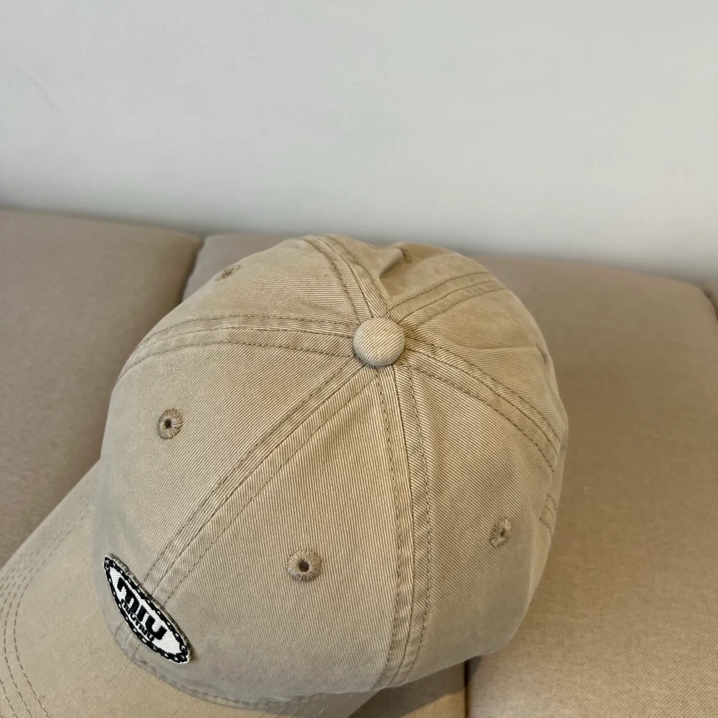 P60 miumiu original spring and summer new baseball cap, authentic mold-making and custom-made, the original workmanship is meticulous and the quality is superb!