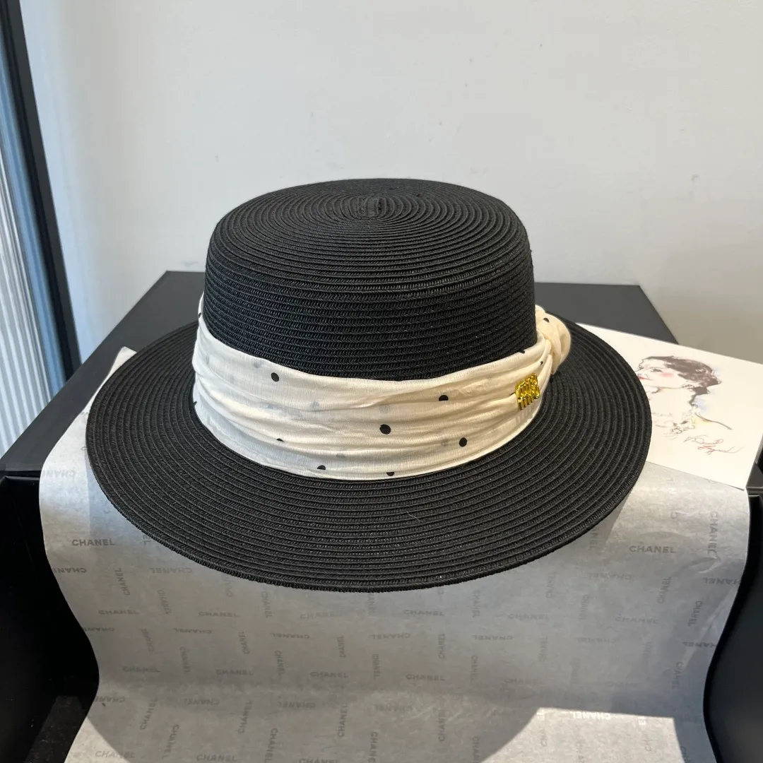 💰150¥ miumiu new flat-top sun hat, straw sun hat, head circumference 57cm