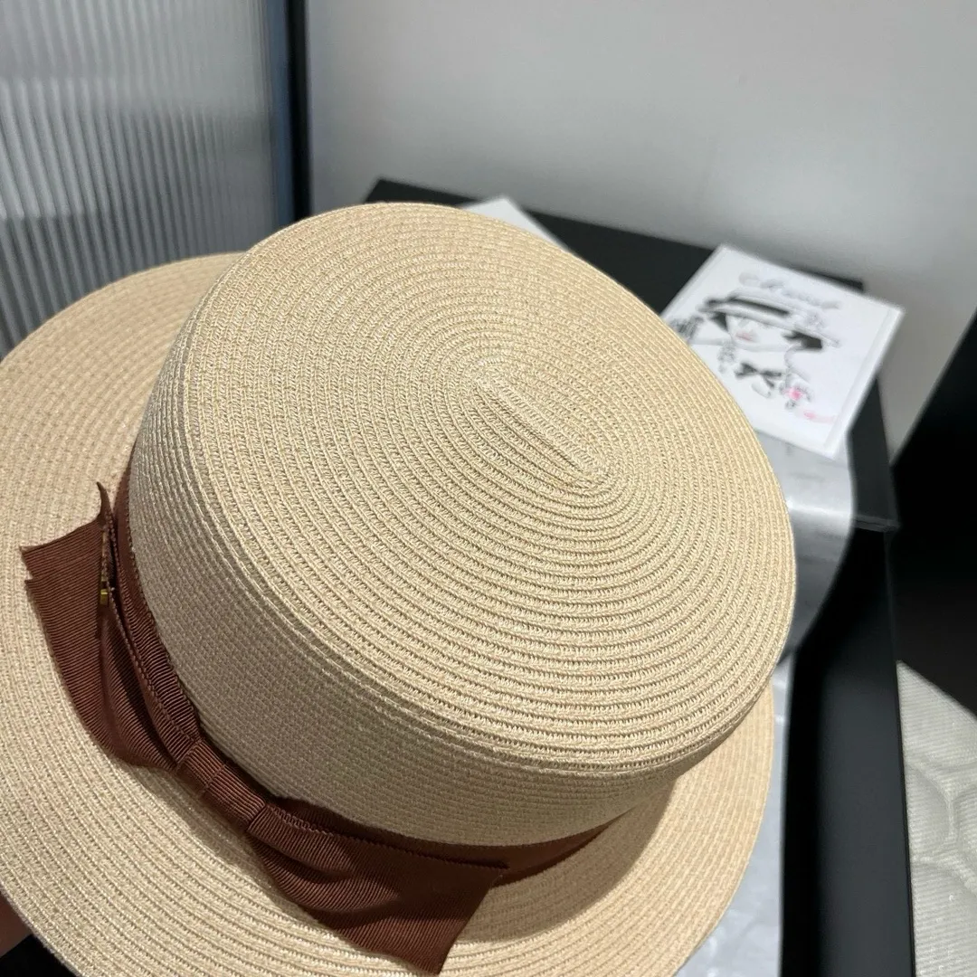 💰150¥ miumiu new flat top hat, Taiwan PP straw fabric, advanced customization, head circumference 57cm
