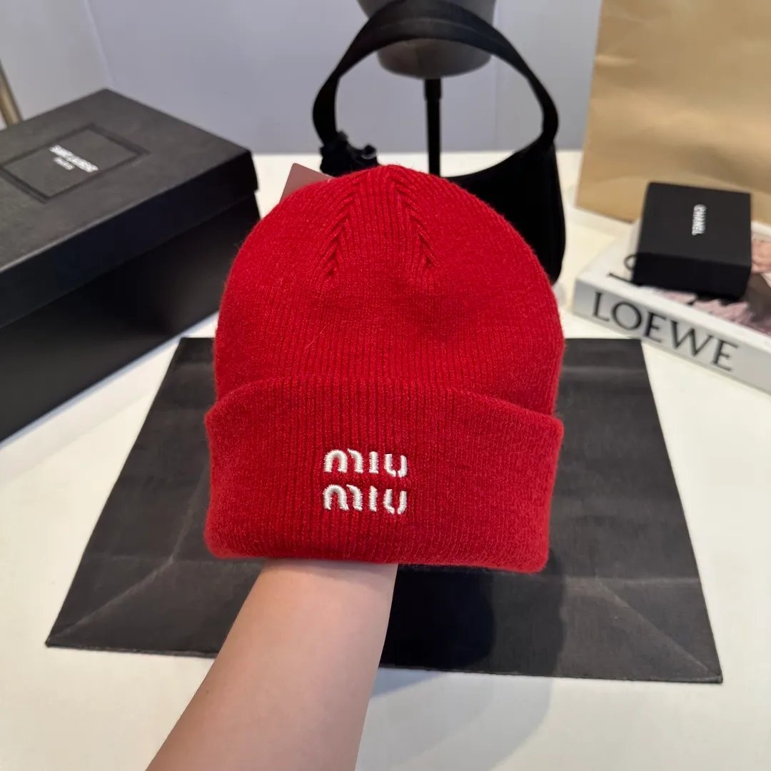 P60 miumiu new autumn and winter woolen hat