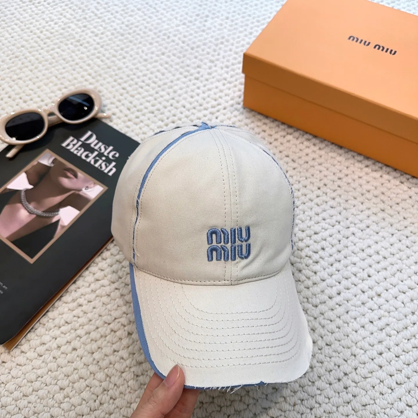 P80💛 Comes with dust bag. [Miumiu Miu Miu] High version of the new order style embroidered baseball cap🧢The big brand style is super easy to match, so hurry up and get it!