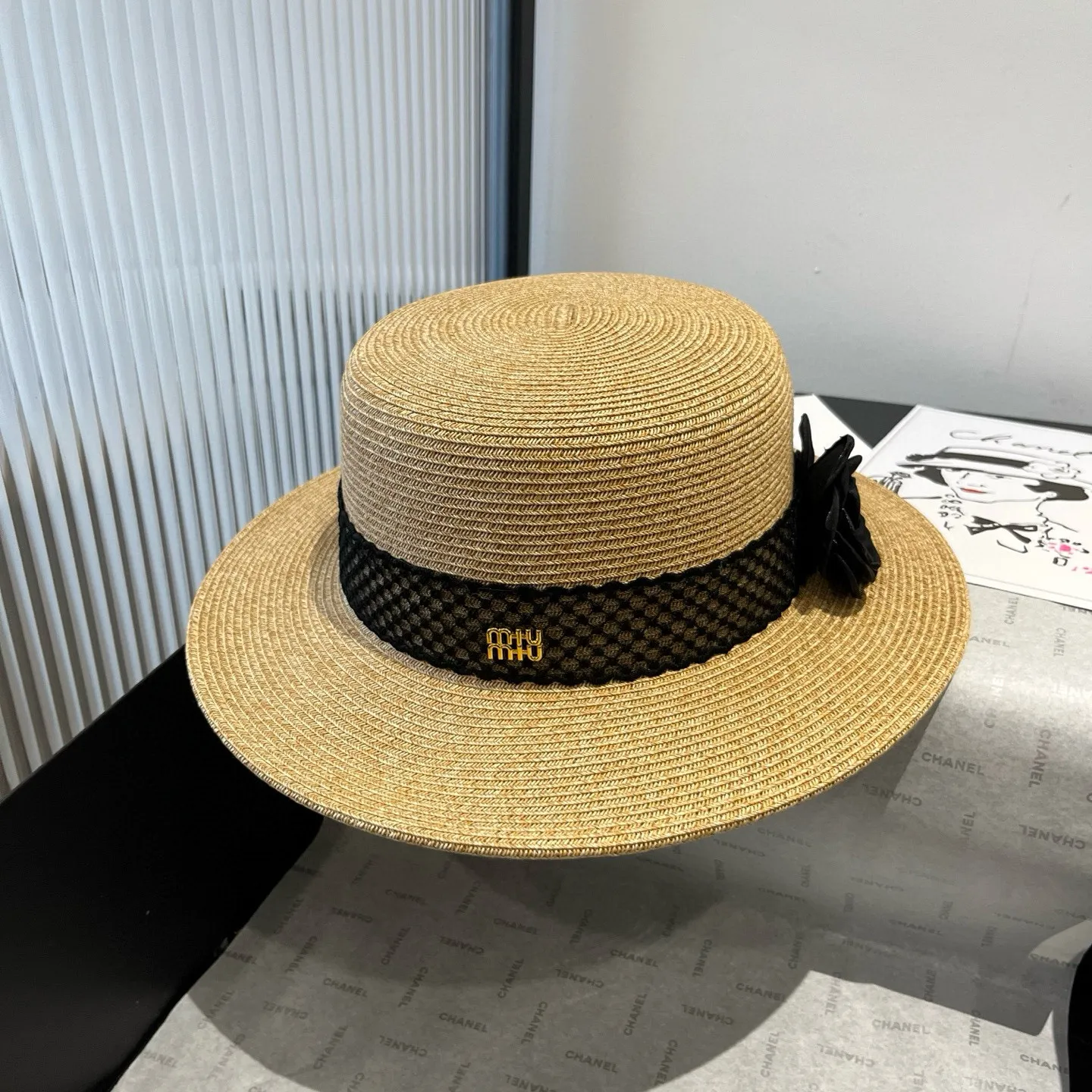 💰160¥ miumiu new sun hat, flat top hat, made of fine straw, head circumference 57cm