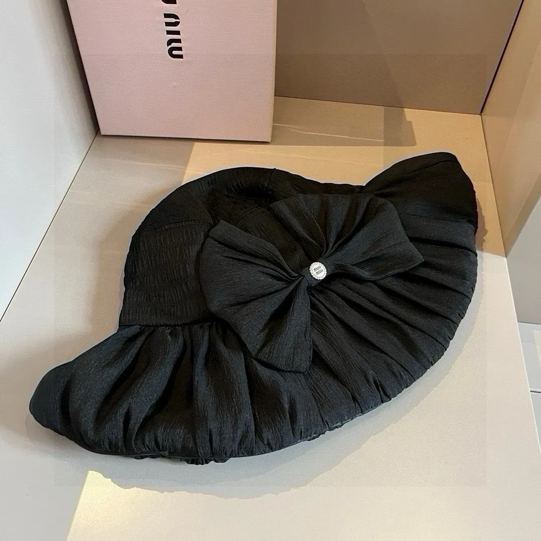 💰120¥ miumiu 2024 new sun visor, ladylike style with small fresh bow🎀Sun visor, customized high-end organza, head circumference 57cm