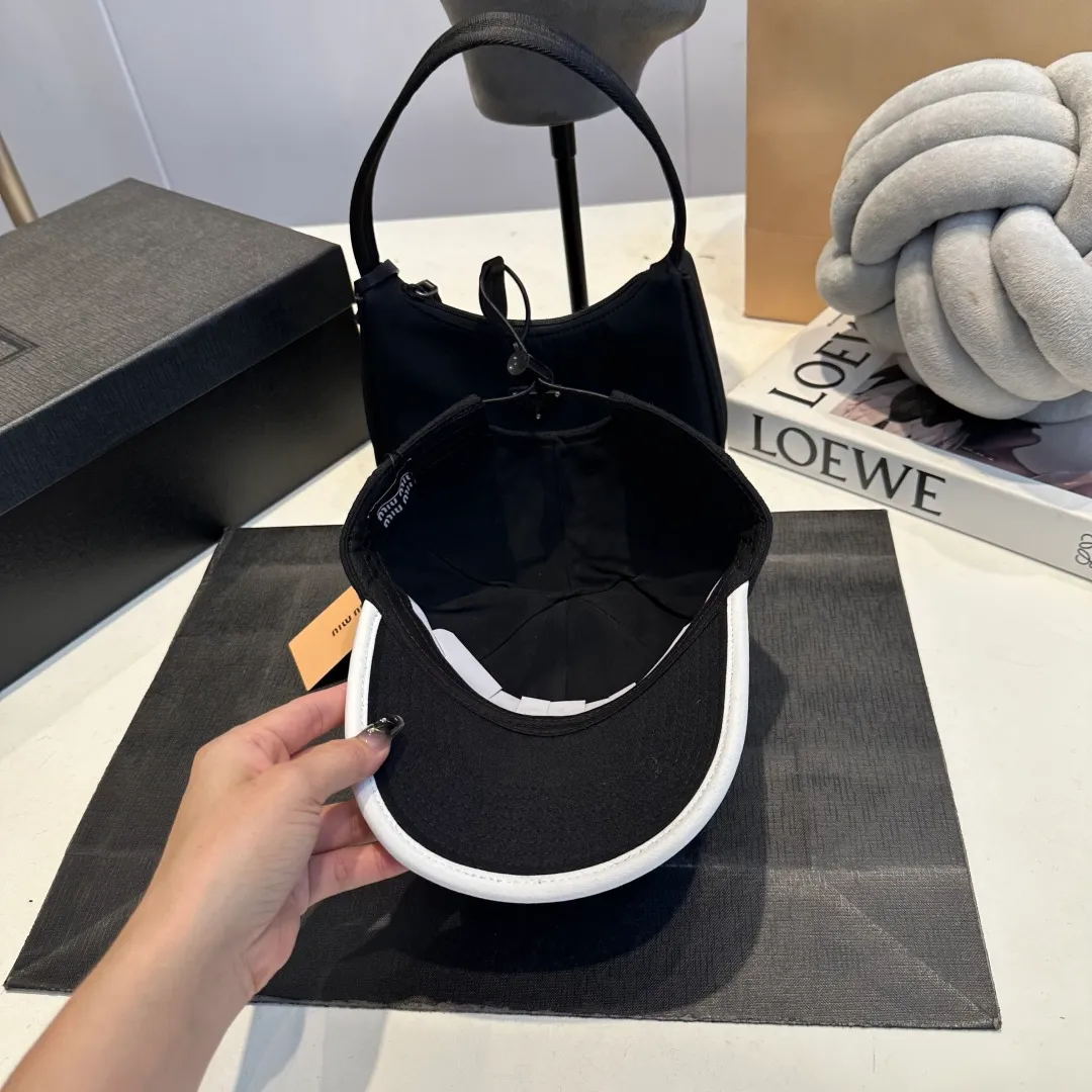 P70 miumiu new autumn and winter wool baseball cap, head circumference 57cm
