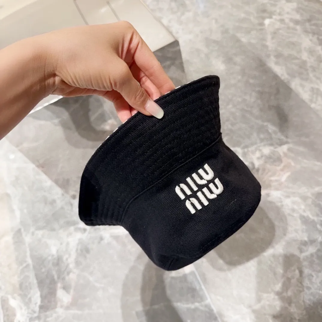 💰70 miumiu double-sided fisherman hat, one-to-one mold customization, head circumference 57cm, unisex