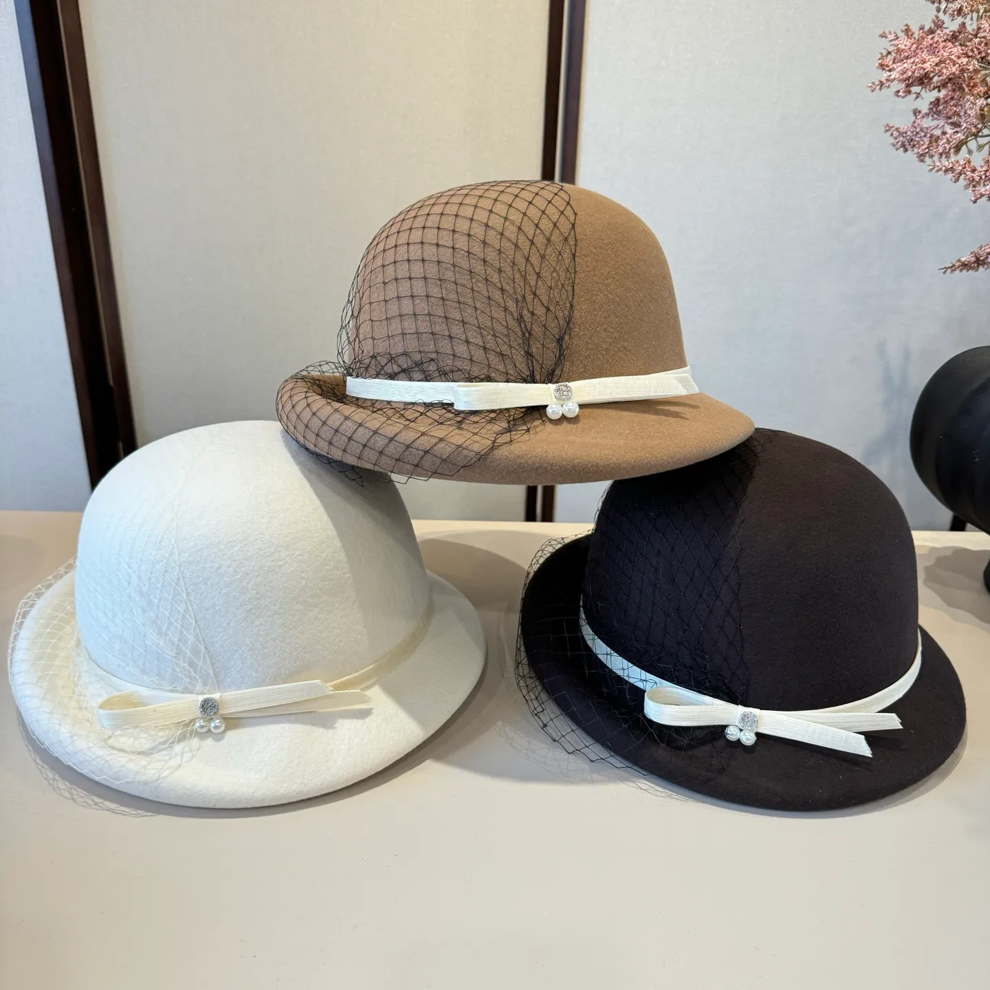💰190¥ miumiu new wool basin hat, 100% wool fabric, head circumference 57cm