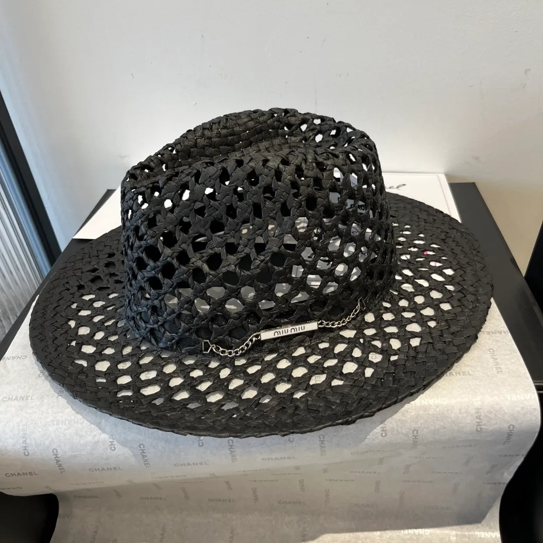 💰130¥ miumiu new top hat, hollow top hat, head circumference 57cm