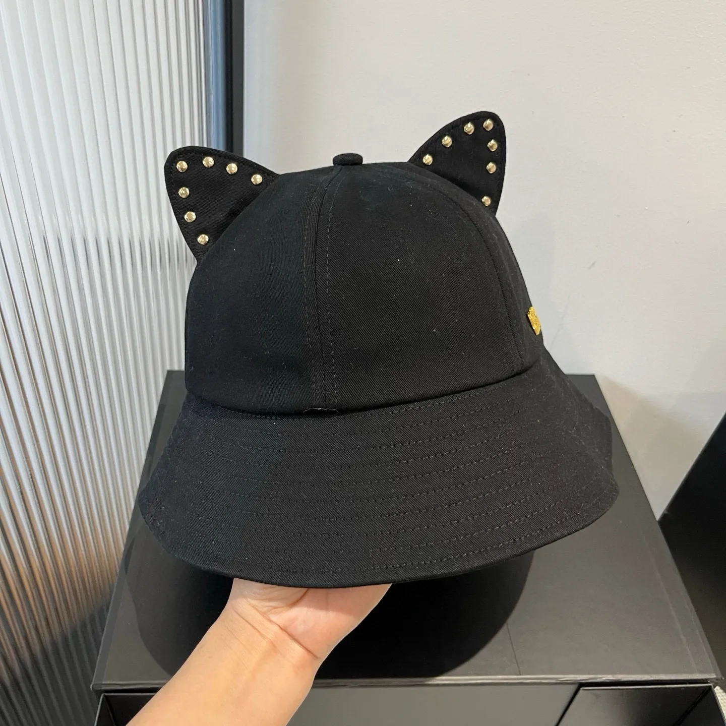 💰100¥ Miumiu miumiu spring and summer style cat ears and ding fisherman hat, pure cotton fabric, high-grade workmanship, head circumference 57cm