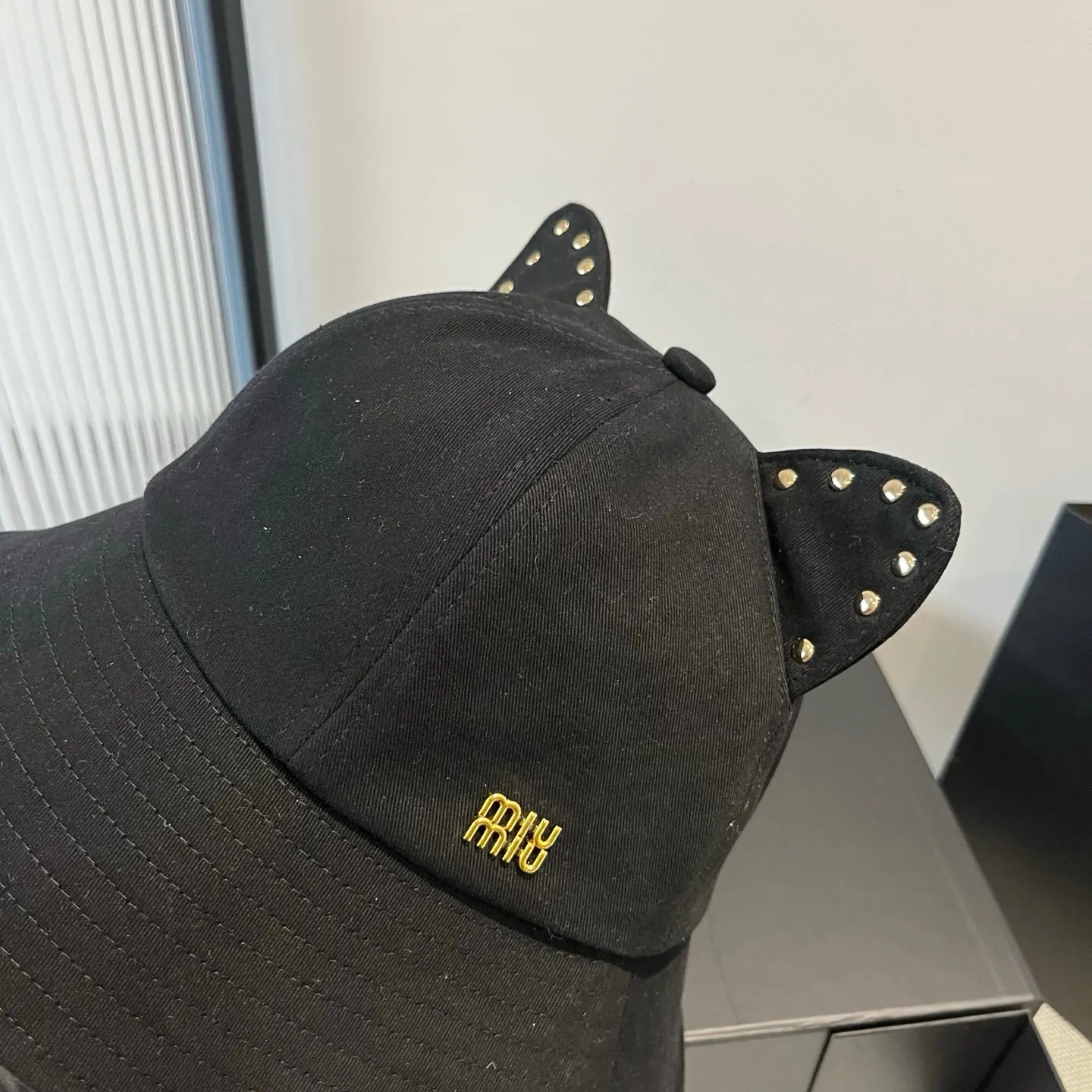 💰100¥ Miumiu miumiu spring and summer style cat ears and ding fisherman hat, pure cotton fabric, high-grade workmanship, head circumference 57cm