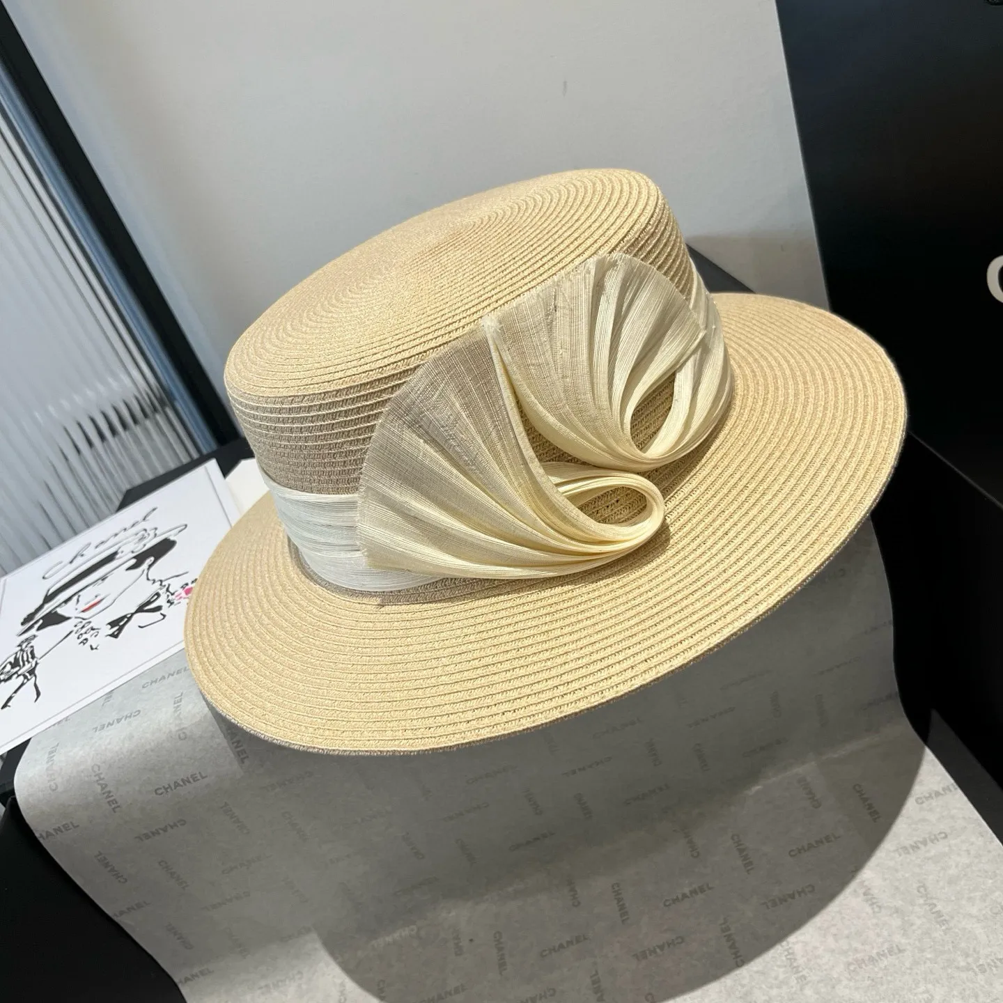 💰180¥ miumiu flat top hat, organza accessories, head circumference cm