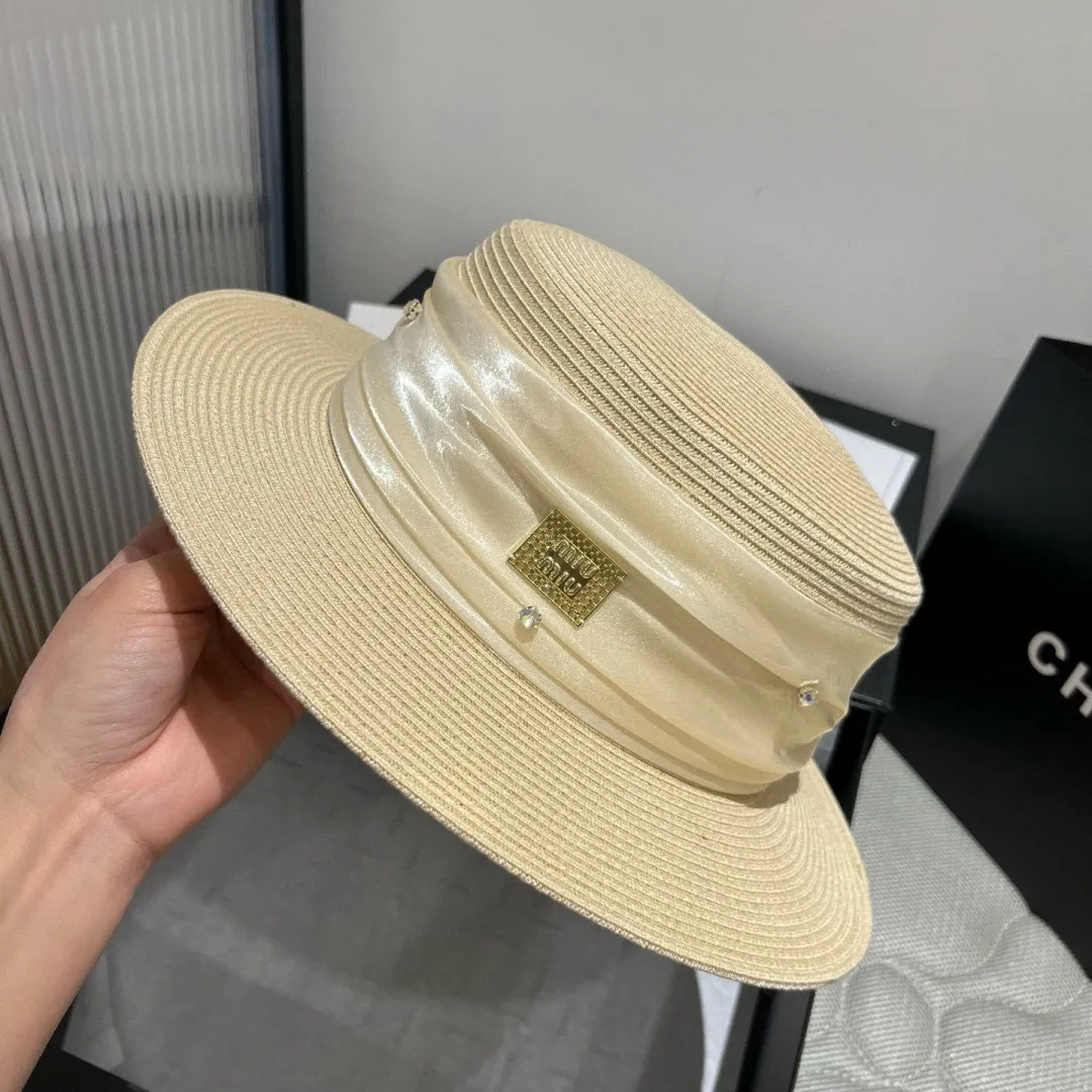 💰170¥ miumiu new flat top hat, high-grade PP straw fabric, head circumference 57cm