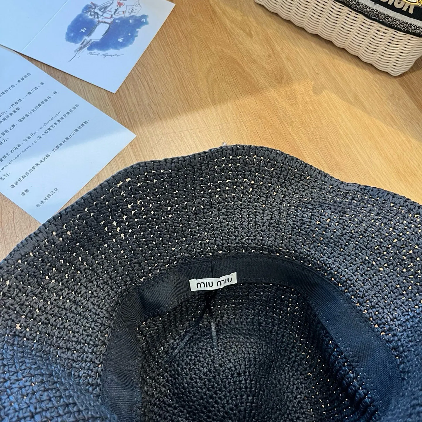 💰100¥ miumiu 2025 summer folding straw hat, pure crochet, head circumference 57cm, foldable