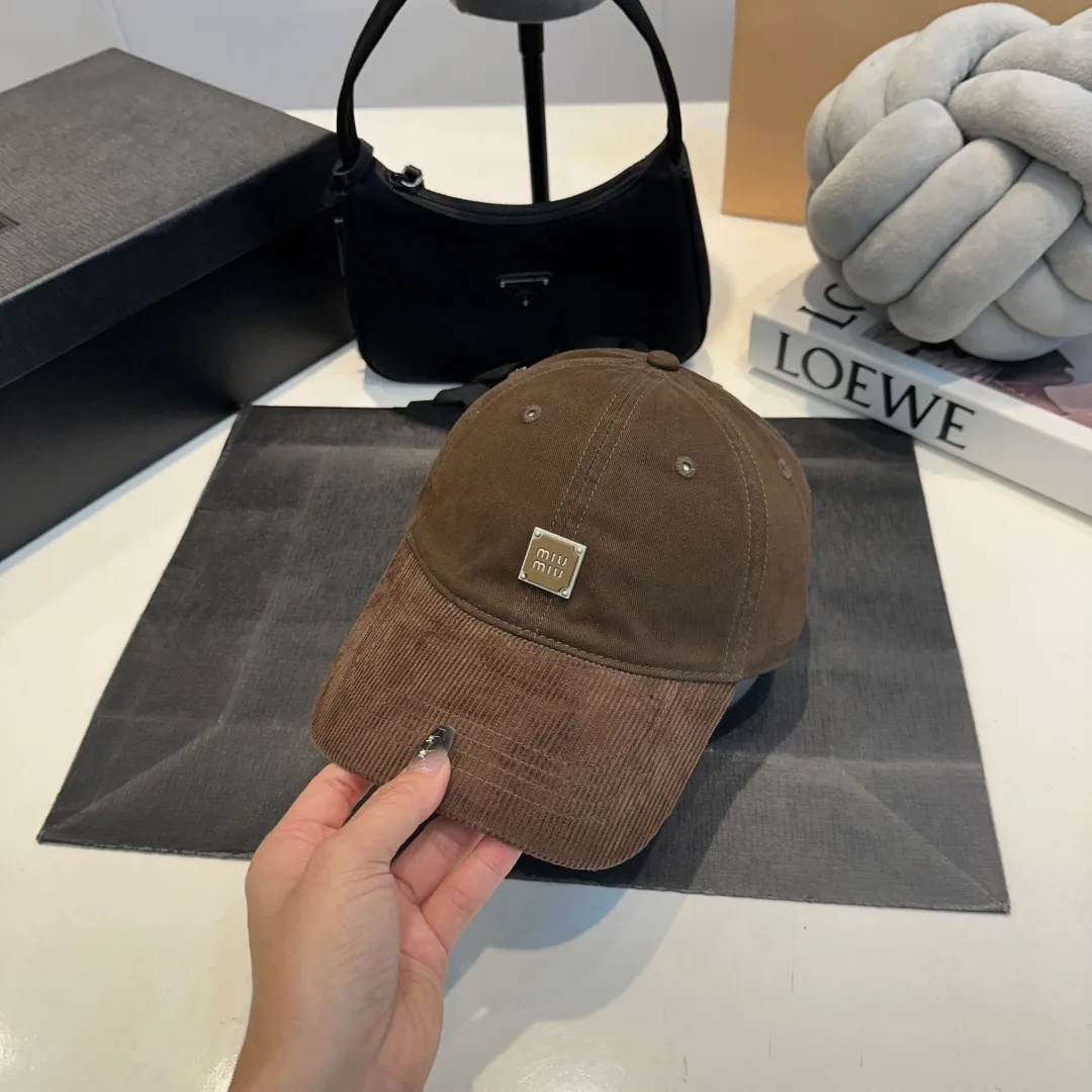 P60 Miumiu Miumiu's new custom-made baseball cap🧢The big brand style is super easy to match, so hurry up and get it!
