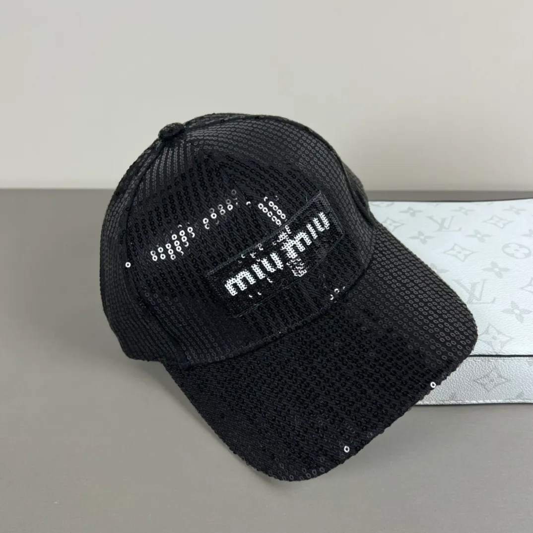 56💰Miumiu miumiu original spring and summer new baseball cap, authentic and custom-made from mold, the original workmanship is meticulous and the quality is superb!