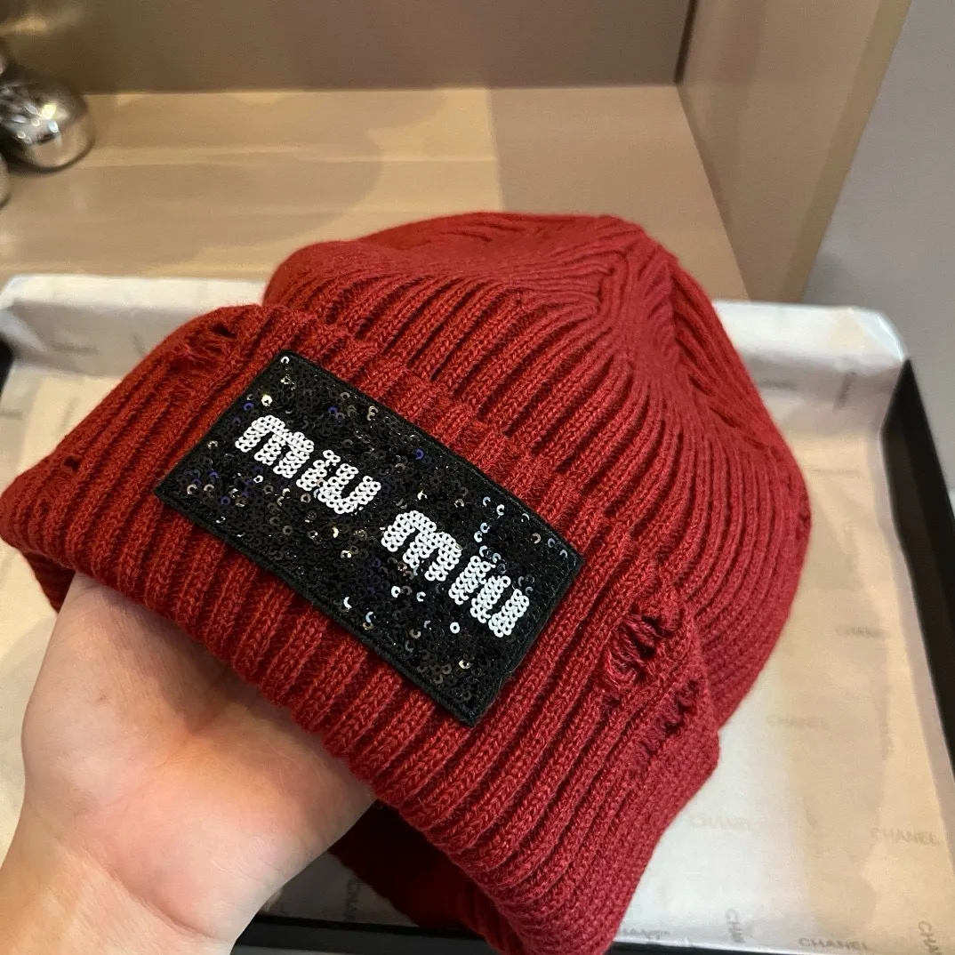 💰90¥ miumiu new autumn and winter wool hat