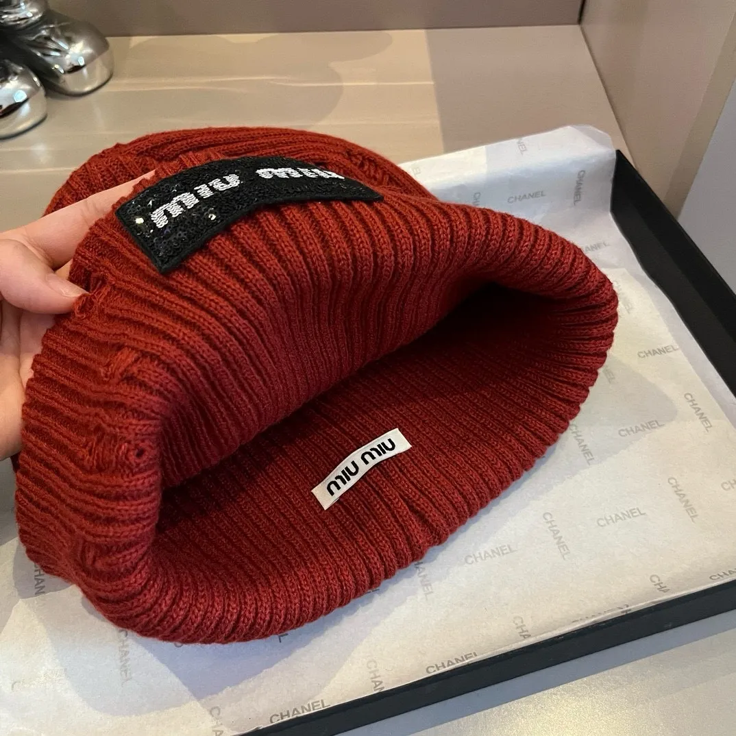 💰90¥ miumiu new autumn and winter wool hat