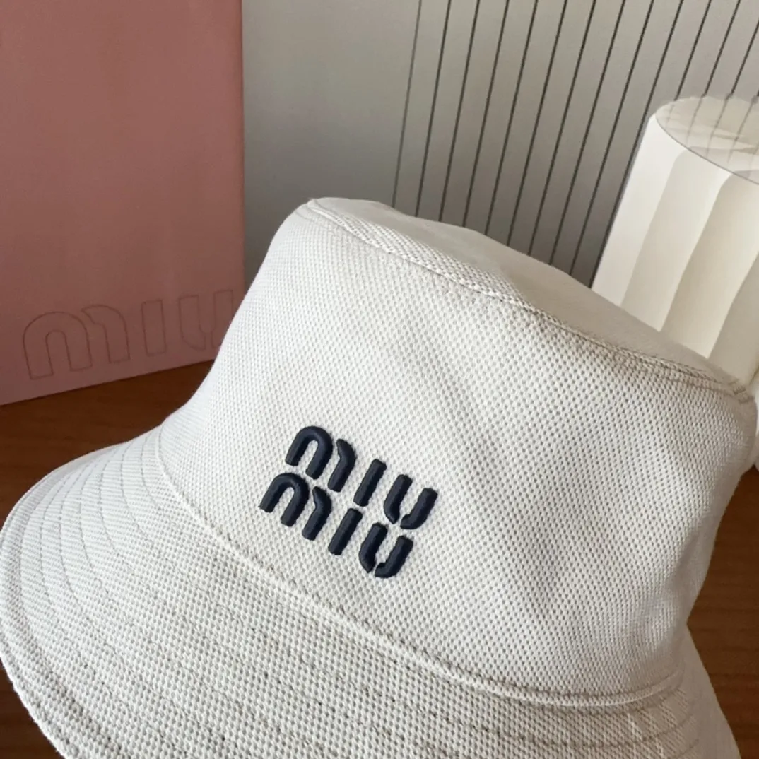 💰70 miumiu double-sided fisherman hat, one-to-one mold customization, head circumference 57cm, unisex