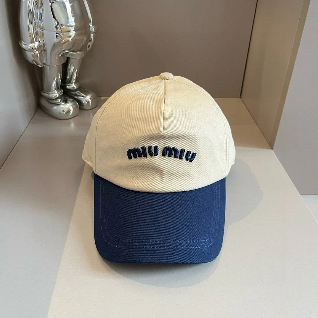 💰60¥ Miumiu official baseball cap, canvas cap, head circumference 57cm