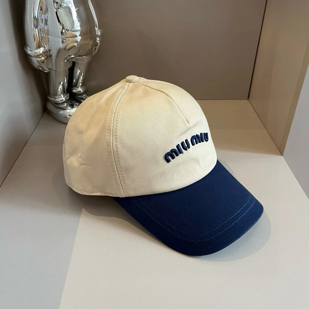 💰60¥ Miumiu official baseball cap, canvas cap, head circumference 57cm