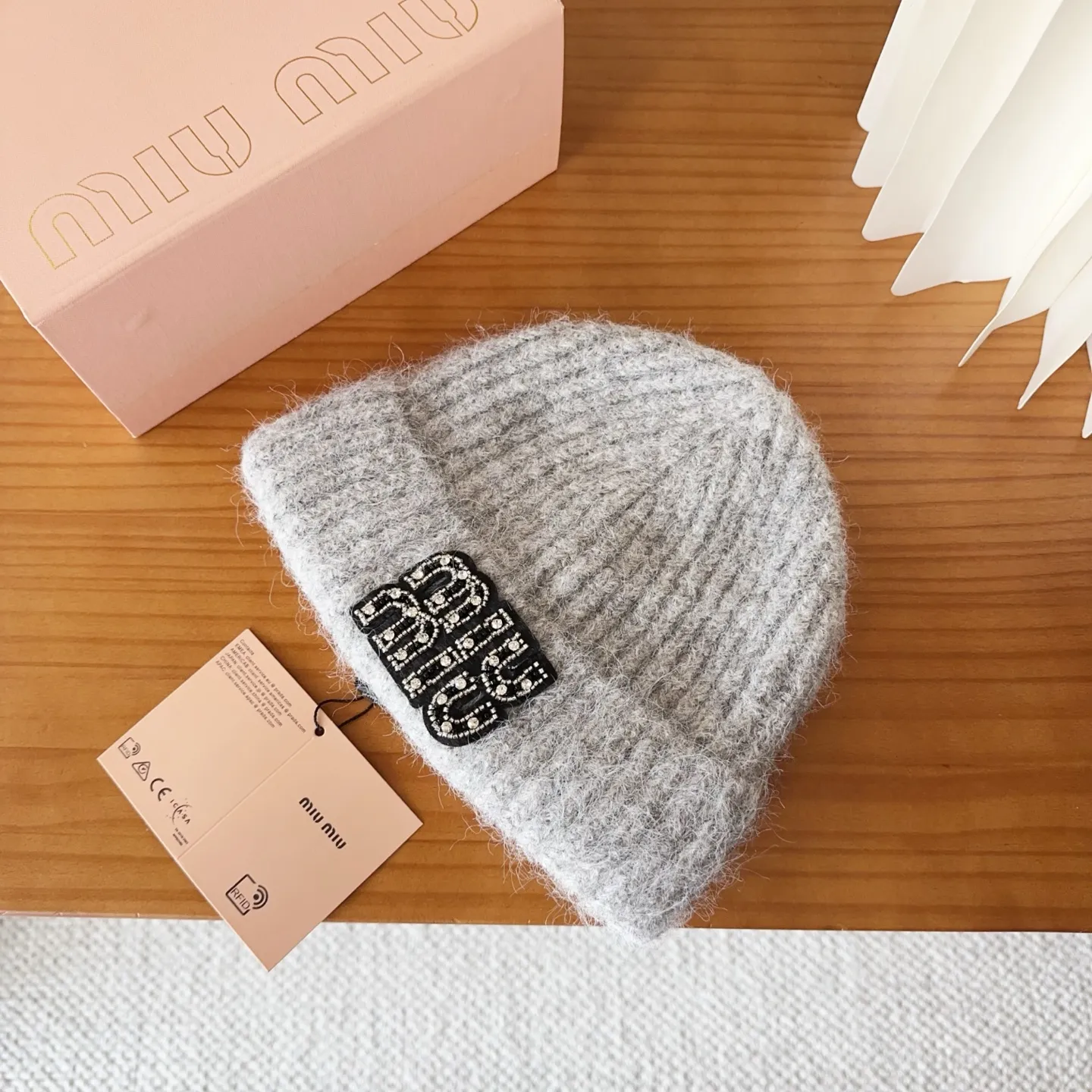 🉐️120 miumiu new autumn and winter knitted beanie This is so cute! The earmuffs are such a beauty! Soft and waxy