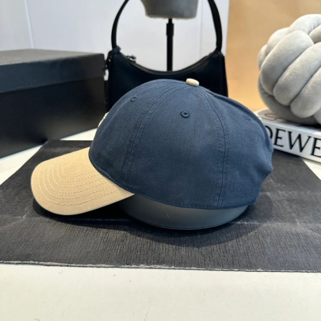 P60 miumiu new 25 spring and summer baseball cap, widened to show small head, new logo embroidery for spring and summer, same style for men and women