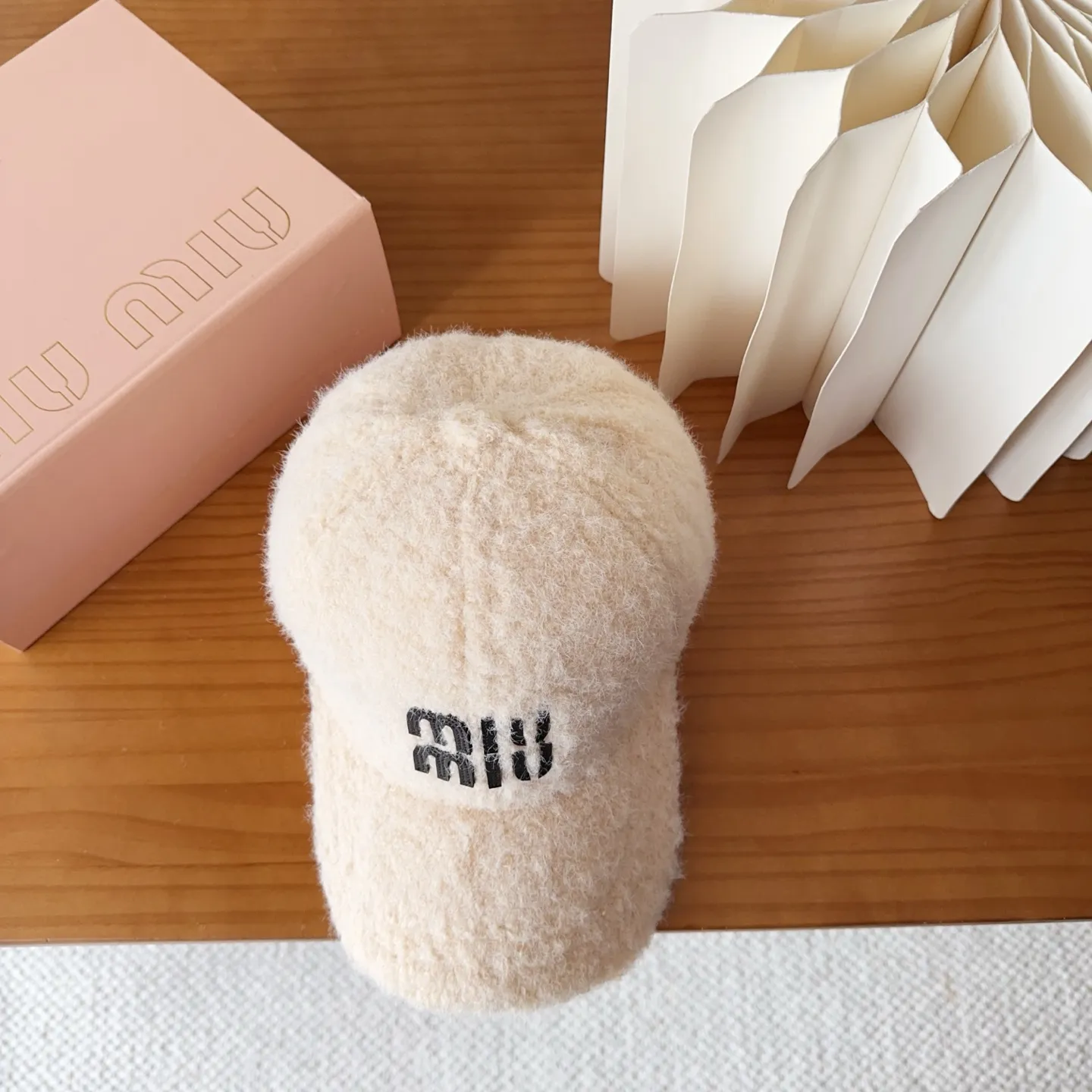 💰48 Miumiu Miumiu new order style embroidered baseball cap🧢Big brand style is super easy to match, get it now!