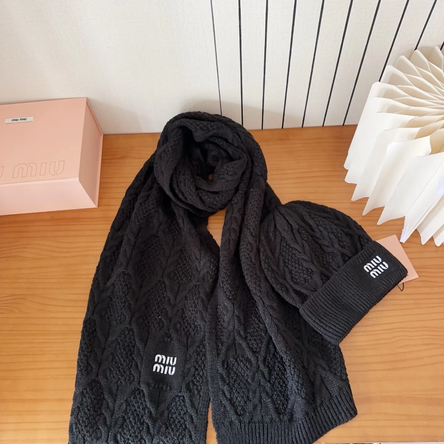 💰260 miumiu Miu Miu suit hat! Xiaohongshu’s new product is released, it’s so 🉑️, high-elastic fabric, classic colors, same style for men and women.