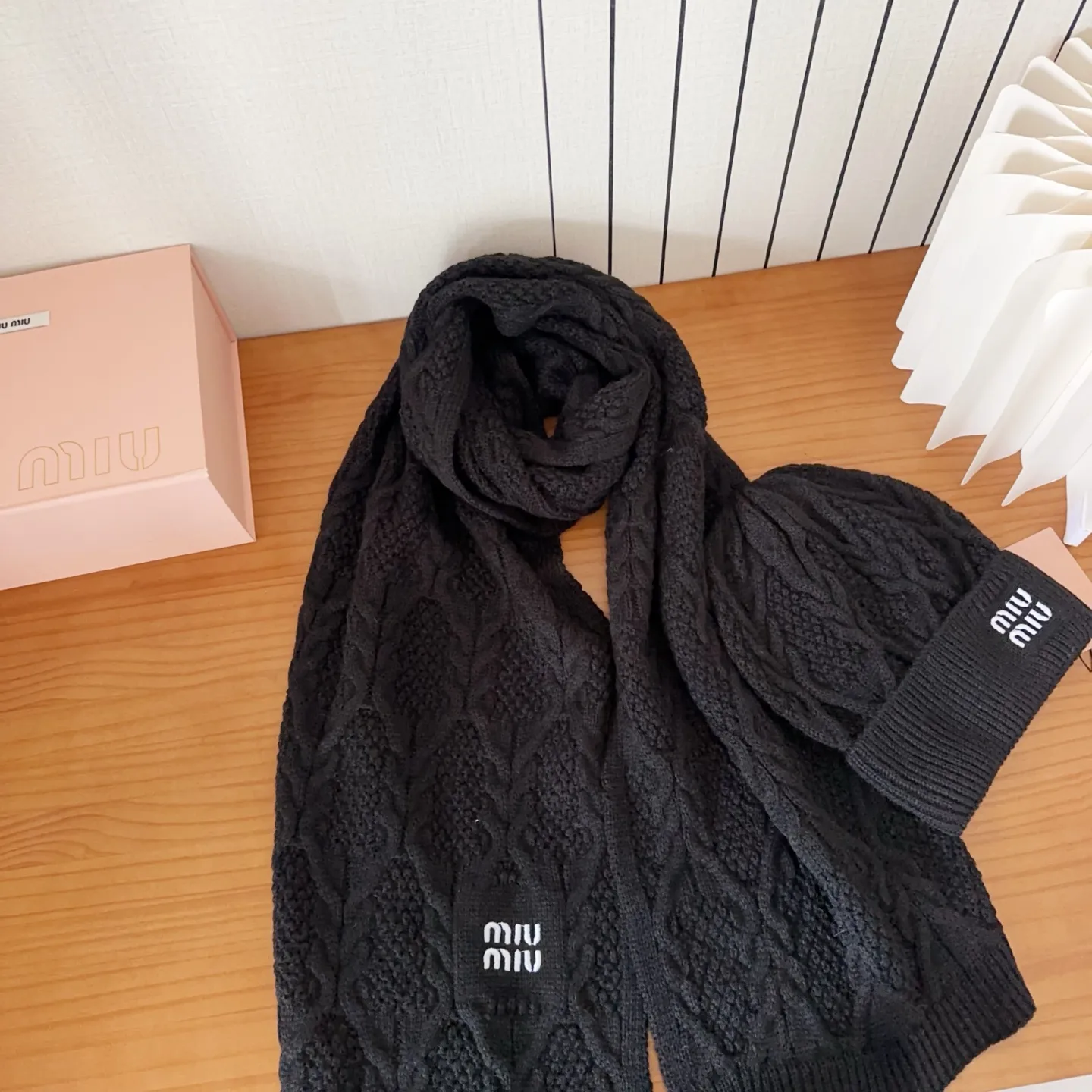 💰260 miumiu Miu Miu suit hat! Xiaohongshu’s new product is released, it’s so 🉑️, high-elastic fabric, classic colors, same style for men and women.