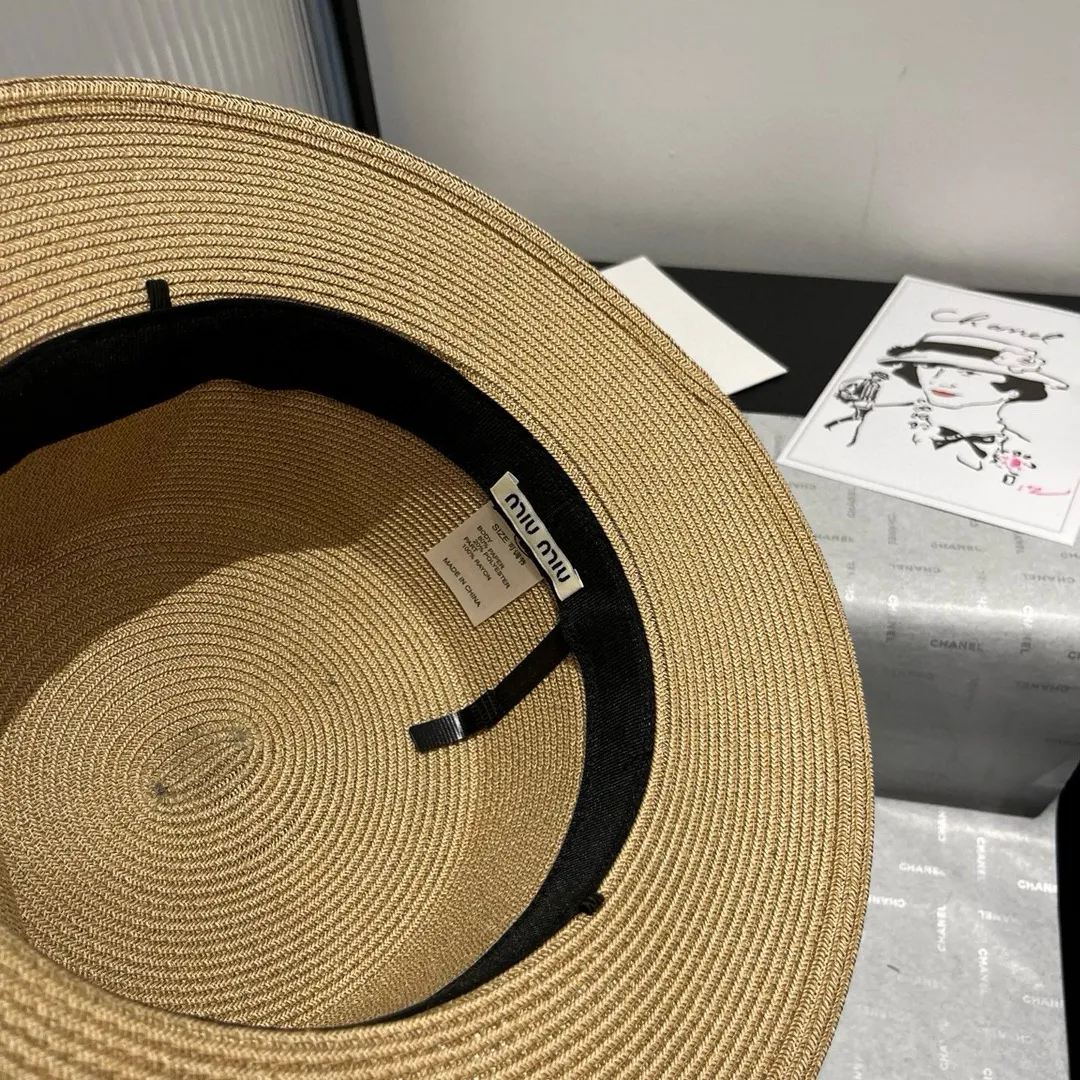 💰150¥ miumiu new flat top hat, Taiwan PP straw fabric, advanced customization, head circumference 57cm