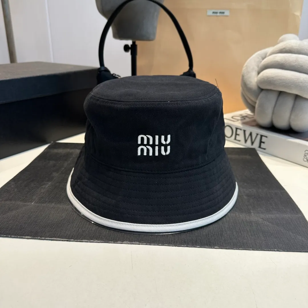 P90 miumiu 24ss new canvas bucket hat double-sided college style bucket hat, fresh and artistic