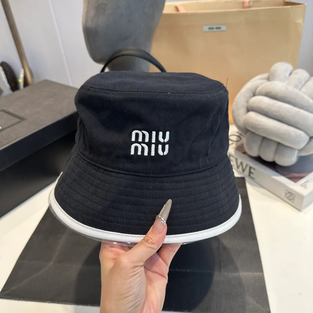 P90 miumiu 24ss new canvas bucket hat double-sided college style bucket hat, fresh and artistic