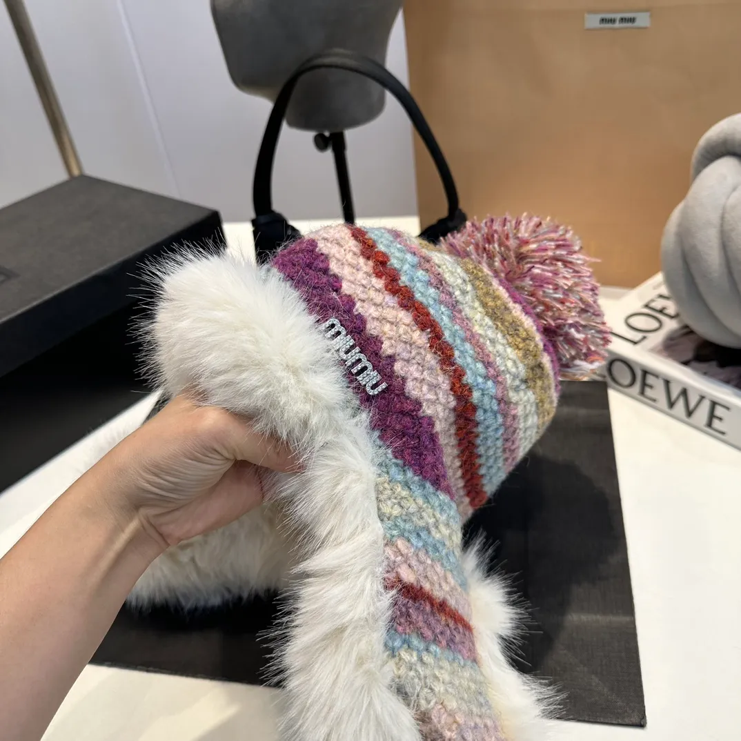 P70 miumiu new rabbit fur thickened knitted thunder hat, simple and versatile item, head circumference 57cm