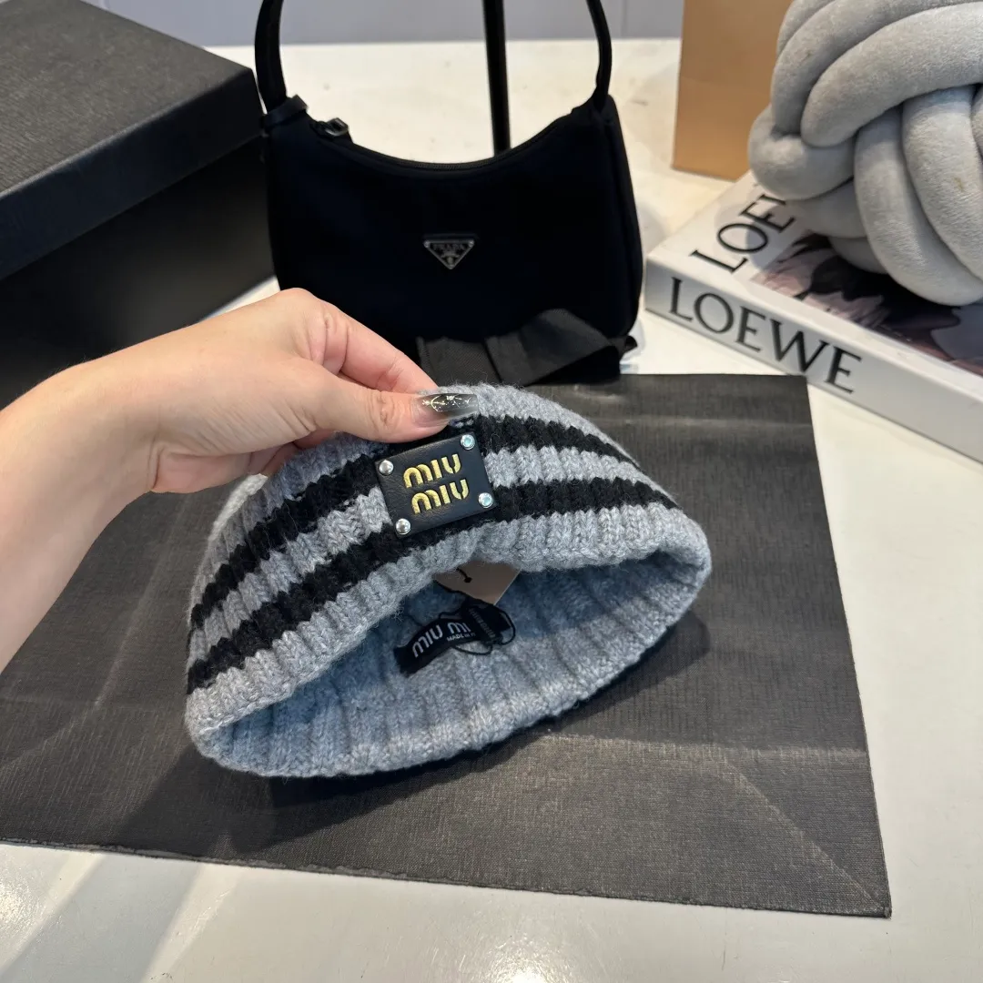 P60 miumiu new autumn and winter woolen hat