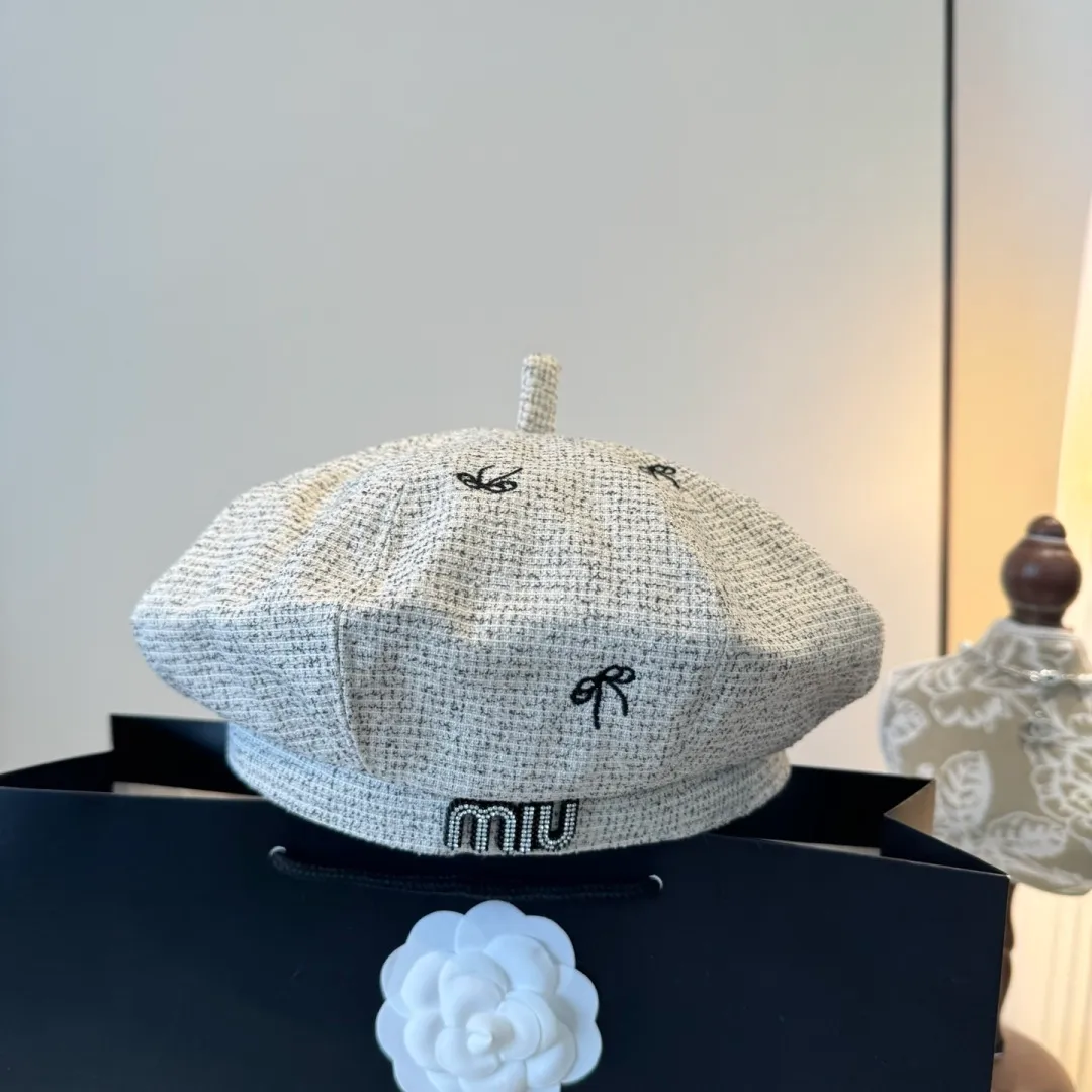 💰100¥ miumiu new beret, high-end customization, head circumference 57cm