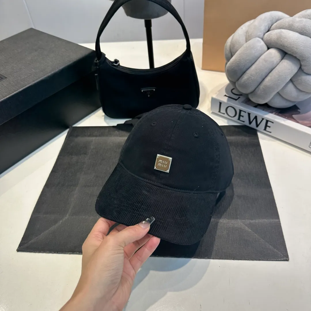 P60 Miumiu Miumiu's new custom-made baseball cap🧢The big brand style is super easy to match, so hurry up and get it!