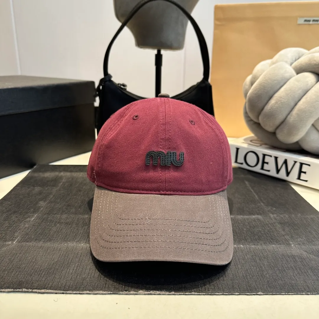 P60 miumiu new 25 spring and summer baseball cap, widened to show small head, new logo embroidery for spring and summer, same style for men and women
