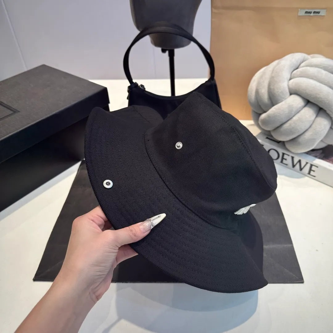 P70 miumiu counter canvas bucket hat, one-to-one mold customization, head circumference 57cm, unisex