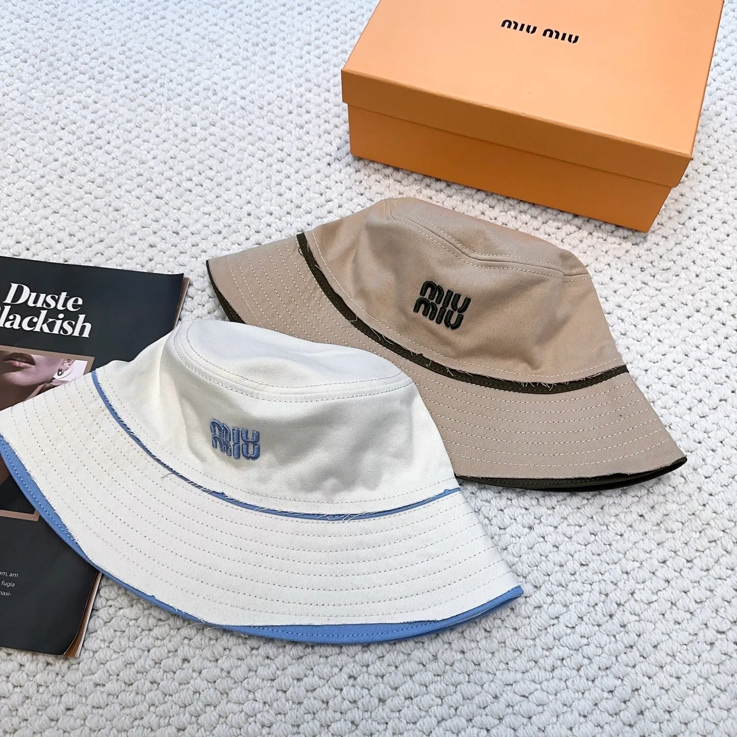 P80 miumiu limited new fisherman hat/baseball cap, a very attractive fisherman hat ~ the same style for men and women. It brings a sense of atmosphere when you go out every day. It feels great to change it occasionally.