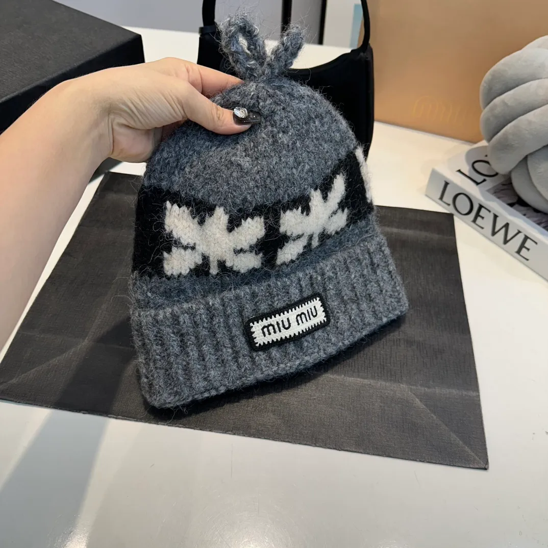 P70 miumiu new autumn and winter woolen hat