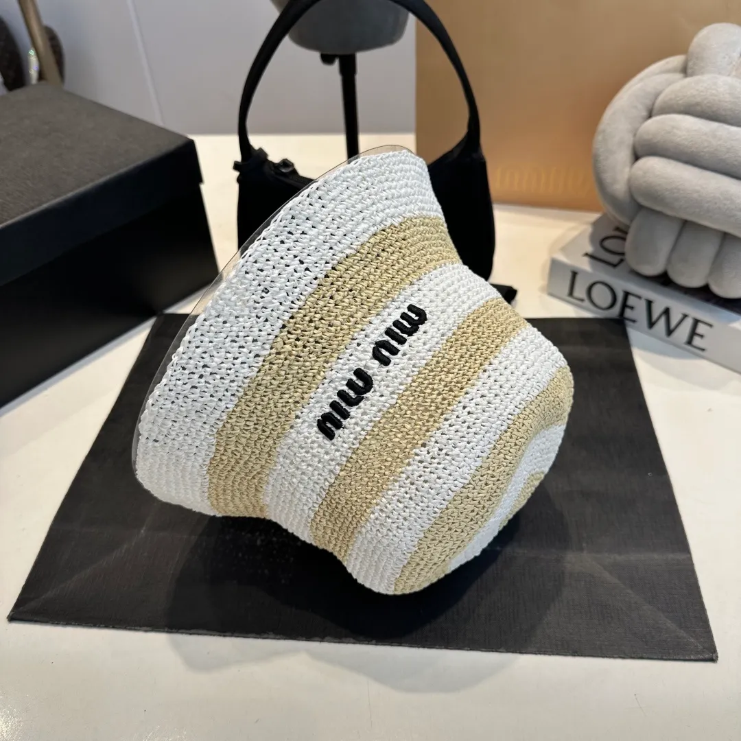 P90 miumiu new sunshade straw hat, head circumference 57cm