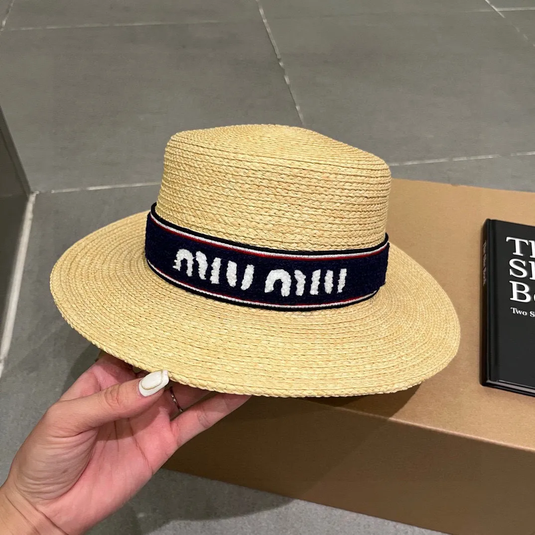 💰160¥ miumiu new straw hat, 23 new flat top hat, raffia straw hat, one to one customized version, head circumference about 57cm