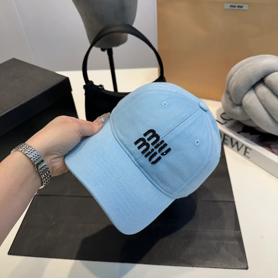 P60 miumiu new 25 spring and summer baseball cap, widened to show small head, new logo embroidery for spring and summer, same style for men and women